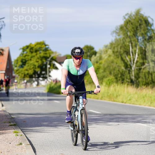 31.08.2025 - Elbe Triathlon Hamburg Michael Burmester http://msf.ph/oto/8680309 31.08.2025 10:42:46 Radfahren 1074, 1154 meine-sportfotos.de
