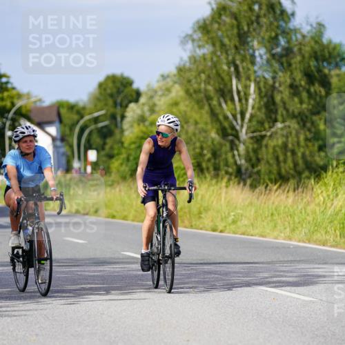 31.08.2025 - Elbe Triathlon Hamburg Michael Burmester http://msf.ph/oto/8680615 31.08.2025 10:44:34 Radfahren 782, 905, 951, 1307 meine-sportfotos.de