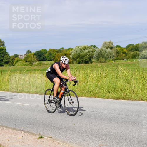 31.08.2025 - Elbe Triathlon Hamburg Michael Burmester http://msf.ph/oto/8680724 31.08.2025 10:45:26 Radfahren 809, 852, 1027, 1319, 1337, 1338 meine-sportfotos.de
