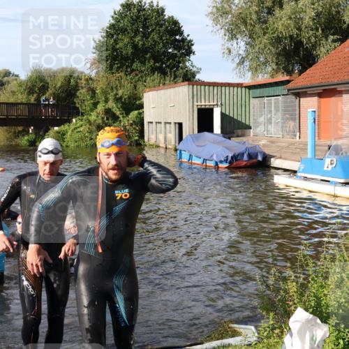31.08.2025 - Elbe Triathlon Hamburg Luisa Fischer http://msf.ph/oto/8680759 31.08.2025 09:25:03 Schwimmen 671, 699, 741, 745 meine-sportfotos.de