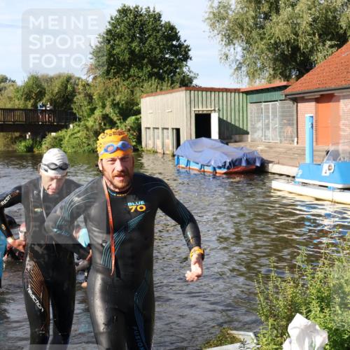 31.08.2025 - Elbe Triathlon Hamburg Luisa Fischer http://msf.ph/oto/8680761 31.08.2025 09:25:03 Schwimmen 671, 699, 741, 745 meine-sportfotos.de