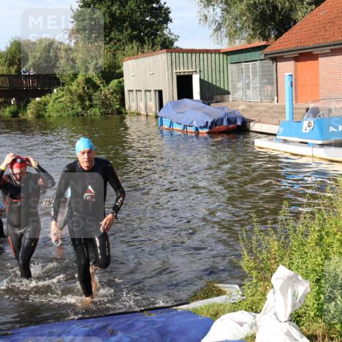 31.08.2025 - Elbe Triathlon Hamburg Luisa Fischer http://msf.ph/oto/8680781 31.08.2025 09:25:08 Schwimmen 564, 671, 699, 704, 741, 745 meine-sportfotos.de