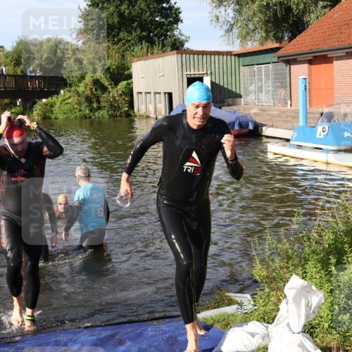 31.08.2025 - Elbe Triathlon Hamburg Luisa Fischer http://msf.ph/oto/8680790 31.08.2025 09:25:10 Schwimmen 564, 671, 704, 735, 736, 745 meine-sportfotos.de