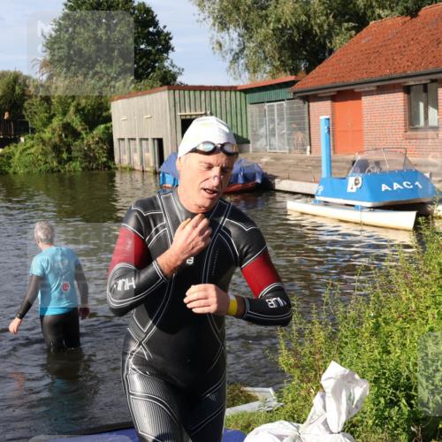 31.08.2025 - Elbe Triathlon Hamburg Luisa Fischer http://msf.ph/oto/8680851 31.08.2025 09:26:00 Schwimmen 774 meine-sportfotos.de