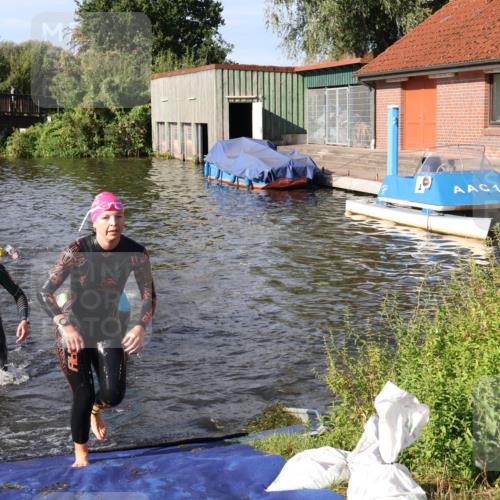 31.08.2025 - Elbe Triathlon Hamburg Luisa Fischer http://msf.ph/oto/8680914 31.08.2025 09:27:28 Schwimmen 679, 681, 795, 854, 918 meine-sportfotos.de