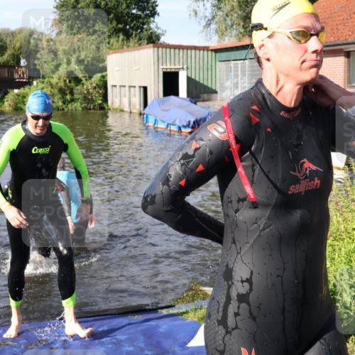 31.08.2025 - Elbe Triathlon Hamburg Luisa Fischer http://msf.ph/oto/8680970 31.08.2025 09:27:42 Schwimmen 698, 785, 795, 887, 895 meine-sportfotos.de