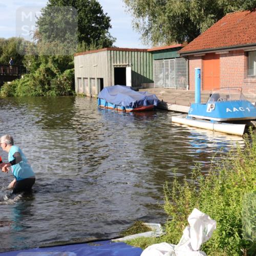 31.08.2025 - Elbe Triathlon Hamburg Luisa Fischer http://msf.ph/oto/8680990 31.08.2025 09:28:11 Schwimmen 673 meine-sportfotos.de