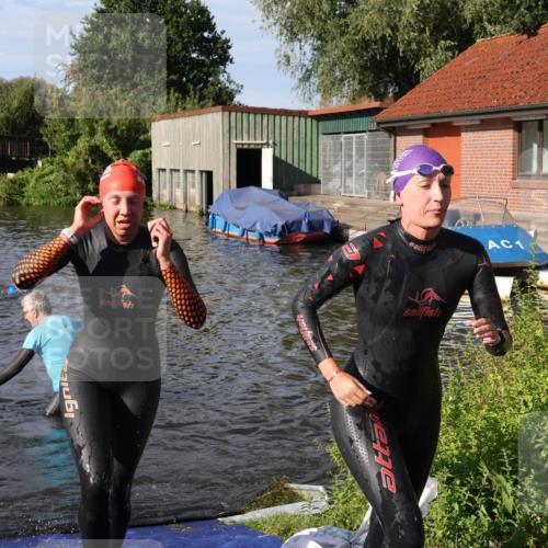 31.08.2025 - Elbe Triathlon Hamburg Luisa Fischer http://msf.ph/oto/8681084 31.08.2025 09:28:58 Schwimmen 830, 840, 848, 900 meine-sportfotos.de