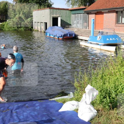 31.08.2025 - Elbe Triathlon Hamburg Luisa Fischer http://msf.ph/oto/8681392 31.08.2025 09:31:57 Schwimmen 787, 866, 913 meine-sportfotos.de