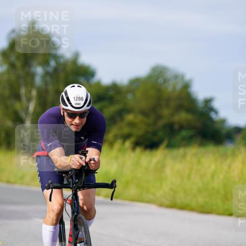 31.08.2025 - Elbe Triathlon Hamburg Michael Burmester http://msf.ph/oto/8681397 31.08.2025 10:56:29 Radfahren 1266, 1346, 1374, 1406, 1409 meine-sportfotos.de