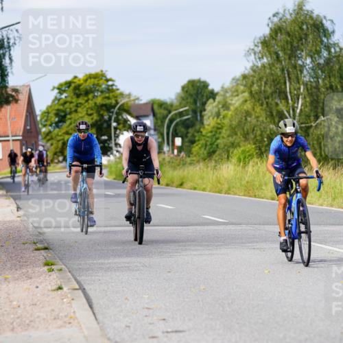31.08.2025 - Elbe Triathlon Hamburg Michael Burmester http://msf.ph/oto/8681432 31.08.2025 10:56:35 Radfahren 772, 1366, 1374, 1406, 1407, 1409, 1474, 1475 meine-sportfotos.de