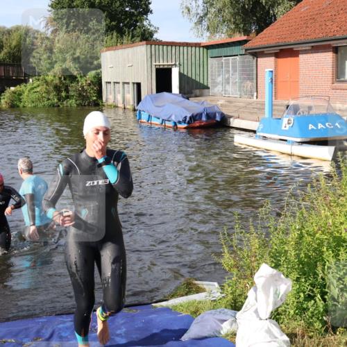31.08.2025 - Elbe Triathlon Hamburg Luisa Fischer http://msf.ph/oto/8681459 31.08.2025 09:32:35 Schwimmen 786, 909 meine-sportfotos.de