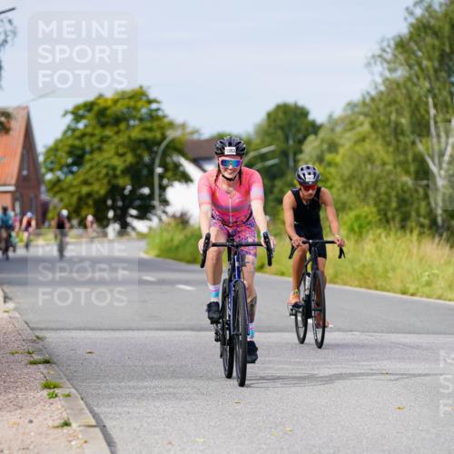 31.08.2025 - Elbe Triathlon Hamburg Michael Burmester http://msf.ph/oto/8681502 31.08.2025 10:56:51 Radfahren 1383, 1603 meine-sportfotos.de