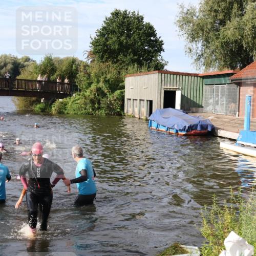 31.08.2025 - Elbe Triathlon Hamburg Luisa Fischer http://msf.ph/oto/8681542 31.08.2025 09:34:00 Schwimmen 842, 844, 868, 906 meine-sportfotos.de