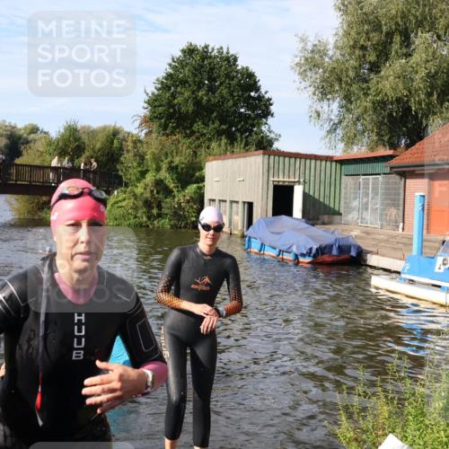 31.08.2025 - Elbe Triathlon Hamburg Luisa Fischer http://msf.ph/oto/8681562 31.08.2025 09:34:04 Schwimmen 842, 844, 859, 868, 906 meine-sportfotos.de
