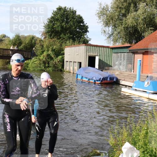31.08.2025 - Elbe Triathlon Hamburg Luisa Fischer http://msf.ph/oto/8681640 31.08.2025 09:34:23 Schwimmen 777, 820, 828, 901, 920 meine-sportfotos.de