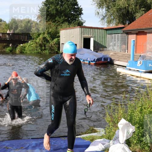 31.08.2025 - Elbe Triathlon Hamburg Luisa Fischer http://msf.ph/oto/8681685 31.08.2025 09:34:39 Schwimmen 850, 880, 890, 902, 912 meine-sportfotos.de
