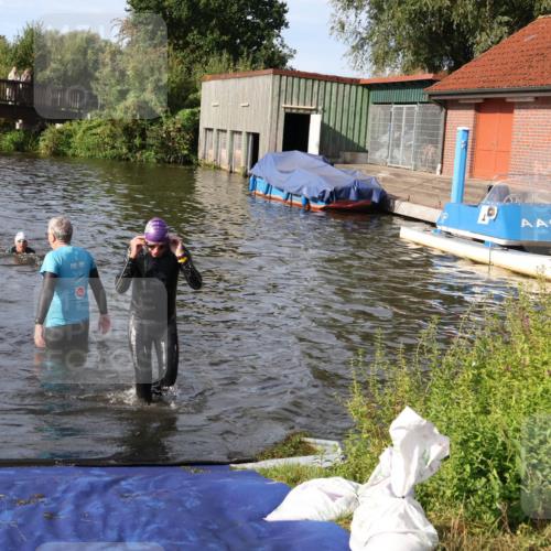 31.08.2025 - Elbe Triathlon Hamburg Luisa Fischer http://msf.ph/oto/8681801 31.08.2025 09:35:15 Schwimmen 762, 914 meine-sportfotos.de