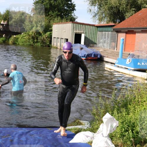 31.08.2025 - Elbe Triathlon Hamburg Luisa Fischer http://msf.ph/oto/8681821 31.08.2025 09:35:19 Schwimmen 762, 781, 903, 914 meine-sportfotos.de