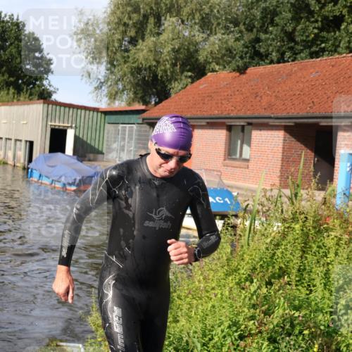 31.08.2025 - Elbe Triathlon Hamburg Luisa Fischer http://msf.ph/oto/8681828 31.08.2025 09:35:20 Schwimmen 762, 781, 903, 914 meine-sportfotos.de