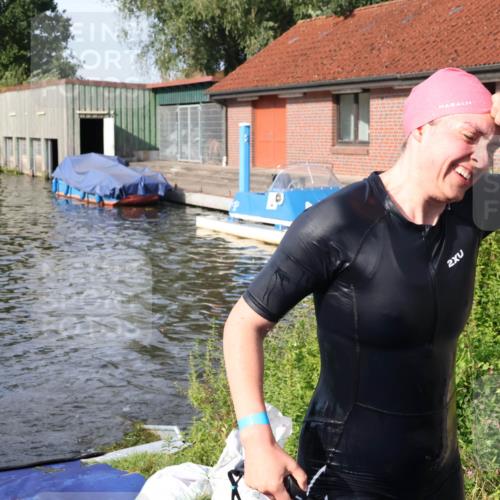 31.08.2025 - Elbe Triathlon Hamburg Luisa Fischer http://msf.ph/oto/8681892 31.08.2025 09:36:26 Schwimmen 807, 822, 847, 899, 926 meine-sportfotos.de