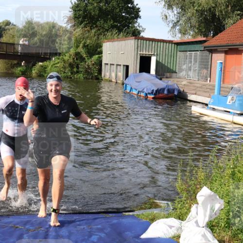 31.08.2025 - Elbe Triathlon Hamburg Luisa Fischer http://msf.ph/oto/8681896 31.08.2025 09:36:31 Schwimmen 765, 807, 822, 926 meine-sportfotos.de