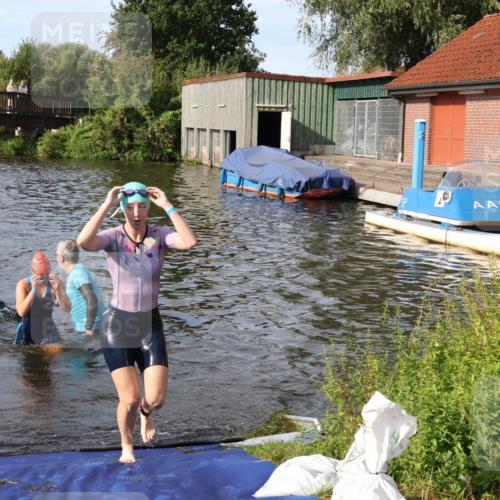 31.08.2025 - Elbe Triathlon Hamburg Luisa Fischer http://msf.ph/oto/8681998 31.08.2025 09:37:15 Schwimmen 783, 799, 836, 921, 931 meine-sportfotos.de
