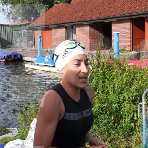 31.08.2025 - Elbe Triathlon Hamburg Luisa Fischer http://msf.ph/oto/8682046 31.08.2025 09:37:42 Schwimmen 810, 871 meine-sportfotos.de