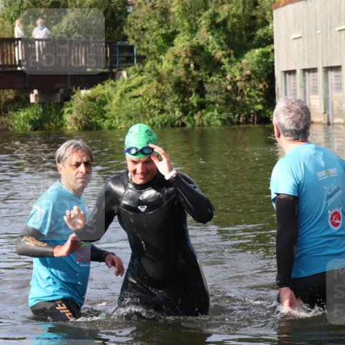 31.08.2025 - Elbe Triathlon Hamburg Luisa Fischer http://msf.ph/oto/8682280 31.08.2025 09:41:05 Schwimmen 852 meine-sportfotos.de