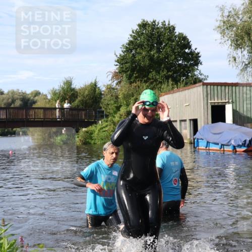 31.08.2025 - Elbe Triathlon Hamburg Luisa Fischer http://msf.ph/oto/8682292 31.08.2025 09:41:07 Schwimmen 852 meine-sportfotos.de