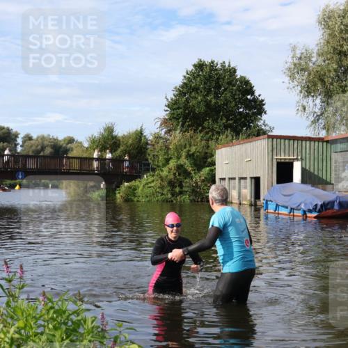 31.08.2025 - Elbe Triathlon Hamburg Luisa Fischer http://msf.ph/oto/8682307 31.08.2025 09:41:51 Schwimmen 841 meine-sportfotos.de