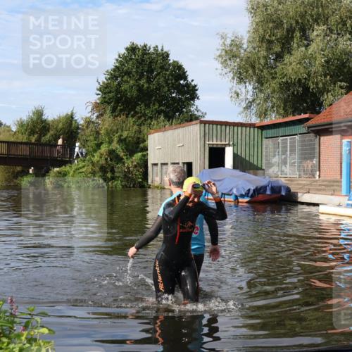 31.08.2025 - Elbe Triathlon Hamburg Luisa Fischer http://msf.ph/oto/8682329 31.08.2025 09:43:11 Schwimmen 886 meine-sportfotos.de