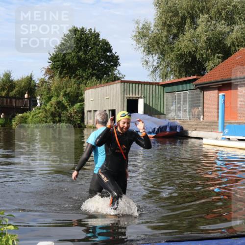 31.08.2025 - Elbe Triathlon Hamburg Luisa Fischer http://msf.ph/oto/8682331 31.08.2025 09:43:11 Schwimmen 886 meine-sportfotos.de