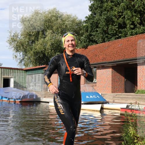 31.08.2025 - Elbe Triathlon Hamburg Luisa Fischer http://msf.ph/oto/8682341 31.08.2025 09:43:13 Schwimmen 886 meine-sportfotos.de