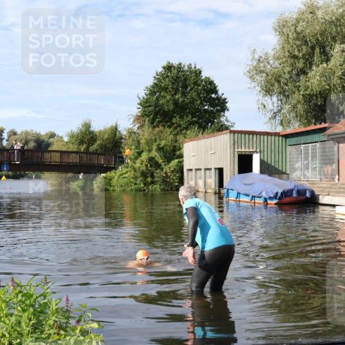 31.08.2025 - Elbe Triathlon Hamburg Luisa Fischer http://msf.ph/oto/8682363 31.08.2025 09:46:56 Schwimmen 928 meine-sportfotos.de