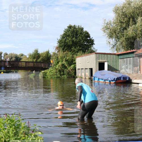 31.08.2025 - Elbe Triathlon Hamburg Luisa Fischer http://msf.ph/oto/8682364 31.08.2025 09:46:57 Schwimmen 928 meine-sportfotos.de