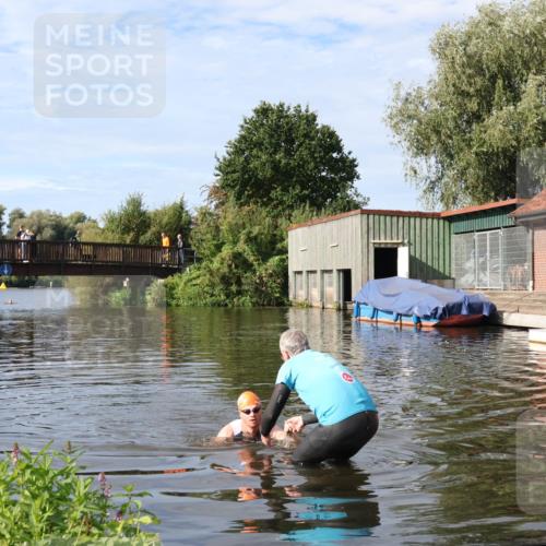 31.08.2025 - Elbe Triathlon Hamburg Luisa Fischer http://msf.ph/oto/8682372 31.08.2025 09:46:58 Schwimmen 928 meine-sportfotos.de