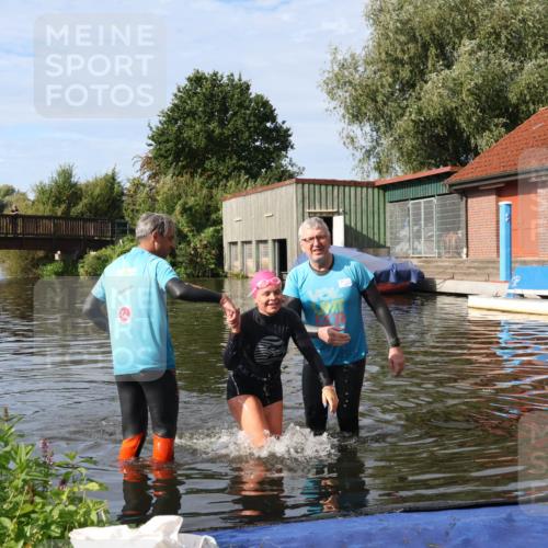 31.08.2025 - Elbe Triathlon Hamburg Luisa Fischer http://msf.ph/oto/8682397 31.08.2025 09:48:42 Schwimmen 782 meine-sportfotos.de