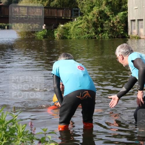 31.08.2025 - Elbe Triathlon Hamburg Luisa Fischer http://msf.ph/oto/8682433 31.08.2025 09:51:29 Schwimmen 401, 794 meine-sportfotos.de