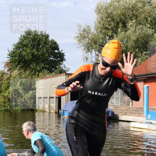 31.08.2025 - Elbe Triathlon Hamburg Luisa Fischer http://msf.ph/oto/8682459 31.08.2025 09:51:34 Schwimmen 401, 794 meine-sportfotos.de