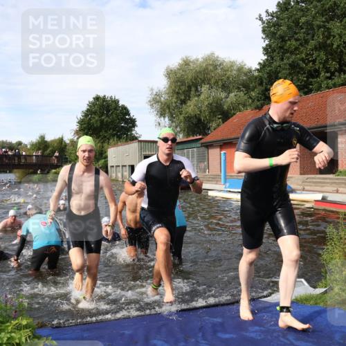 31.08.2025 - Elbe Triathlon Hamburg Luisa Fischer http://msf.ph/oto/8682563 31.08.2025 10:10:53 Schwimmen 947, 950, 960, 961, 971, 974, 998, 1005, 1009, 1024, 1033, 1037, 1042, 1051, 1070, 1077, 1081, 1106 meine-sportfotos.de