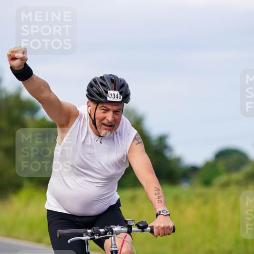 31.08.2025 - Elbe Triathlon Hamburg Michael Burmester http://msf.ph/oto/8682987 31.08.2025 11:07:15 Radfahren 1340 meine-sportfotos.de