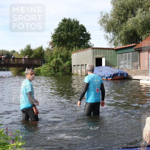 31.08.2025 - Elbe Triathlon Hamburg Luisa Fischer http://msf.ph/oto/8683284 31.08.2025 10:14:06 Schwimmen 1010 meine-sportfotos.de
