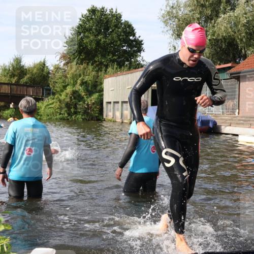 31.08.2025 - Elbe Triathlon Hamburg Luisa Fischer http://msf.ph/oto/8683592 31.08.2025 10:18:58 Schwimmen 1191, 1196 meine-sportfotos.de