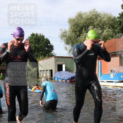 31.08.2025 - Elbe Triathlon Hamburg Luisa Fischer http://msf.ph/oto/8683735 31.08.2025 10:20:07 Schwimmen 1185, 1208, 1445 meine-sportfotos.de
