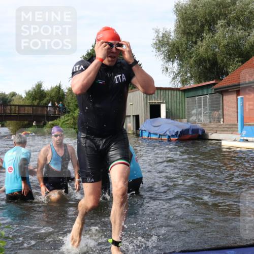 31.08.2025 - Elbe Triathlon Hamburg Luisa Fischer http://msf.ph/oto/8683852 31.08.2025 10:20:49 Schwimmen 1147, 1174, 1190, 1193, 1225, 1227, 1234, 1241 meine-sportfotos.de
