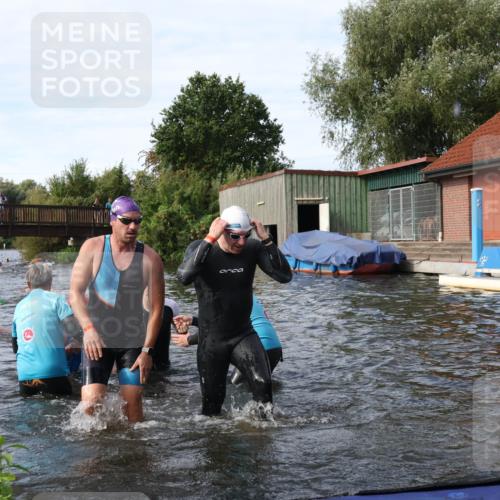 31.08.2025 - Elbe Triathlon Hamburg Luisa Fischer http://msf.ph/oto/8683857 31.08.2025 10:20:50 Schwimmen 1147, 1174, 1190, 1193, 1225, 1227, 1234, 1241 meine-sportfotos.de