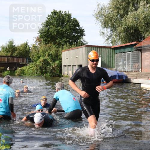 31.08.2025 - Elbe Triathlon Hamburg Luisa Fischer http://msf.ph/oto/8683938 31.08.2025 10:21:31 Schwimmen 1112, 1169, 1195, 1205, 1213, 1223 meine-sportfotos.de