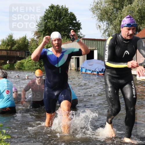 31.08.2025 - Elbe Triathlon Hamburg Luisa Fischer http://msf.ph/oto/8683980 31.08.2025 10:21:39 Schwimmen 1114, 1139, 1157, 1176, 1195, 1204, 1205, 1213, 1223, 1238, 1240 meine-sportfotos.de