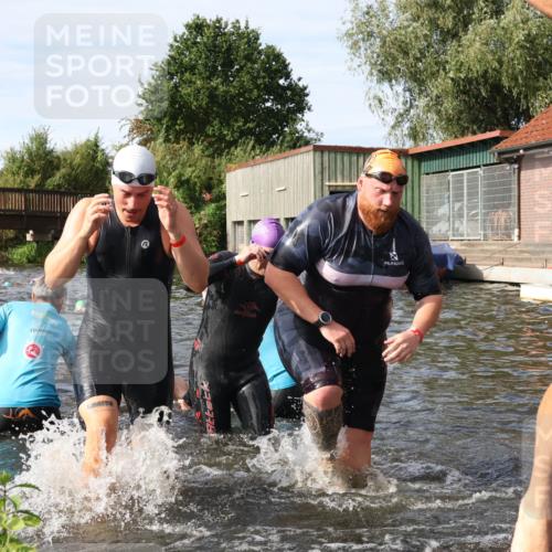 31.08.2025 - Elbe Triathlon Hamburg Luisa Fischer http://msf.ph/oto/8683994 31.08.2025 10:21:43 Schwimmen 1114, 1139, 1144, 1157, 1176, 1204, 1205, 1223, 1238, 1240, 1244 meine-sportfotos.de